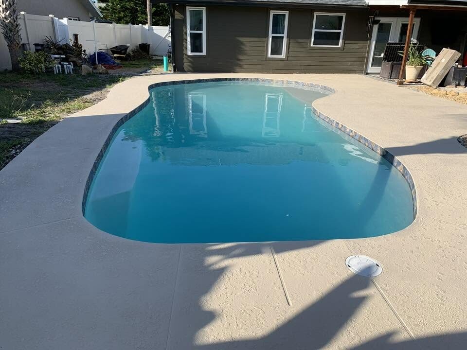 Concrete pool deck